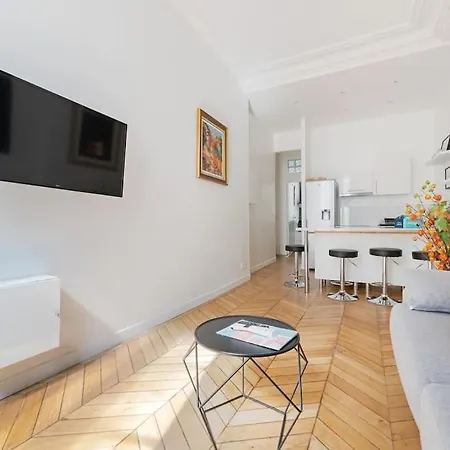 Appartamento Luxe 1-br Gem Louvre & Opera Parigi